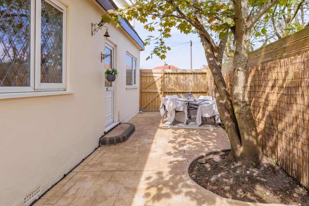Villa The Hideaway Cleveleys Exterior foto